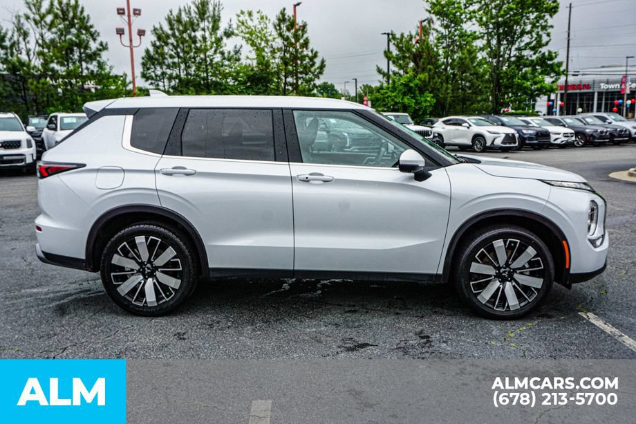 Used 2025 Mitsubishi Outlander SE FWD image 9