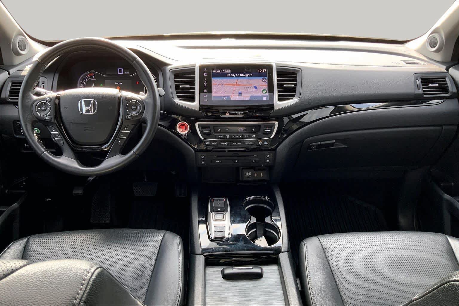 Certified 2017 Honda Pilot Elite image 16