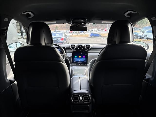 Used 2025 Mercedes-Benz GLC 300 4MATIC image 56