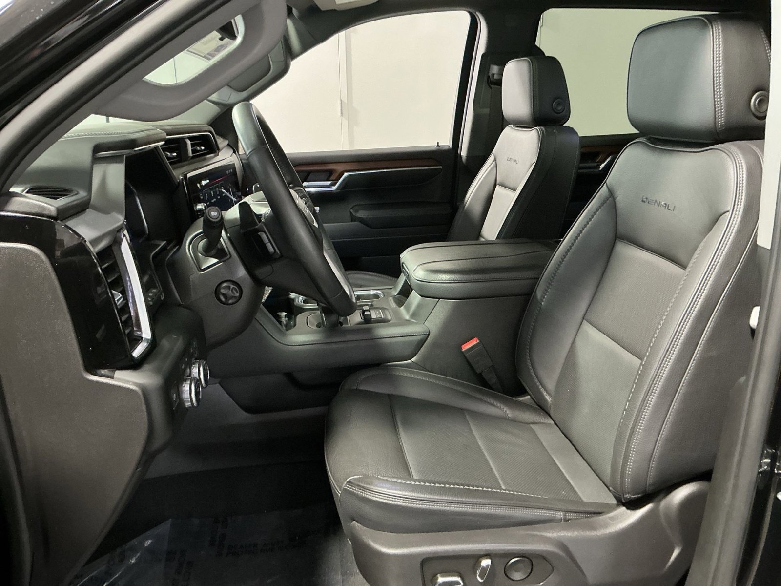 Used 2023 GMC Sierra 1500 Denali w/ Denali Reserve Package image 21