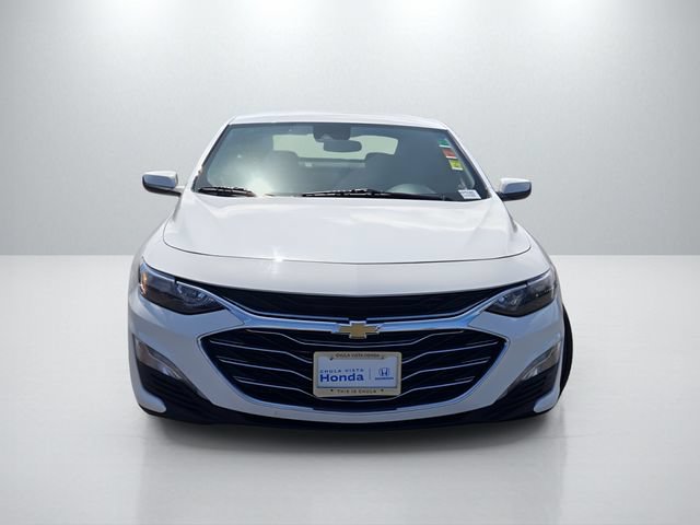 Used 2024 Chevrolet Malibu LT FWD image 2