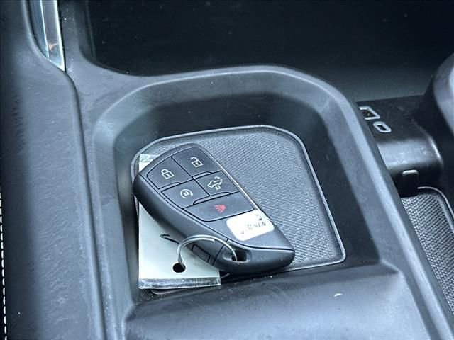 Used 2024 GMC Sierra 2500 Denali Ultimate AWD/4WD image 32