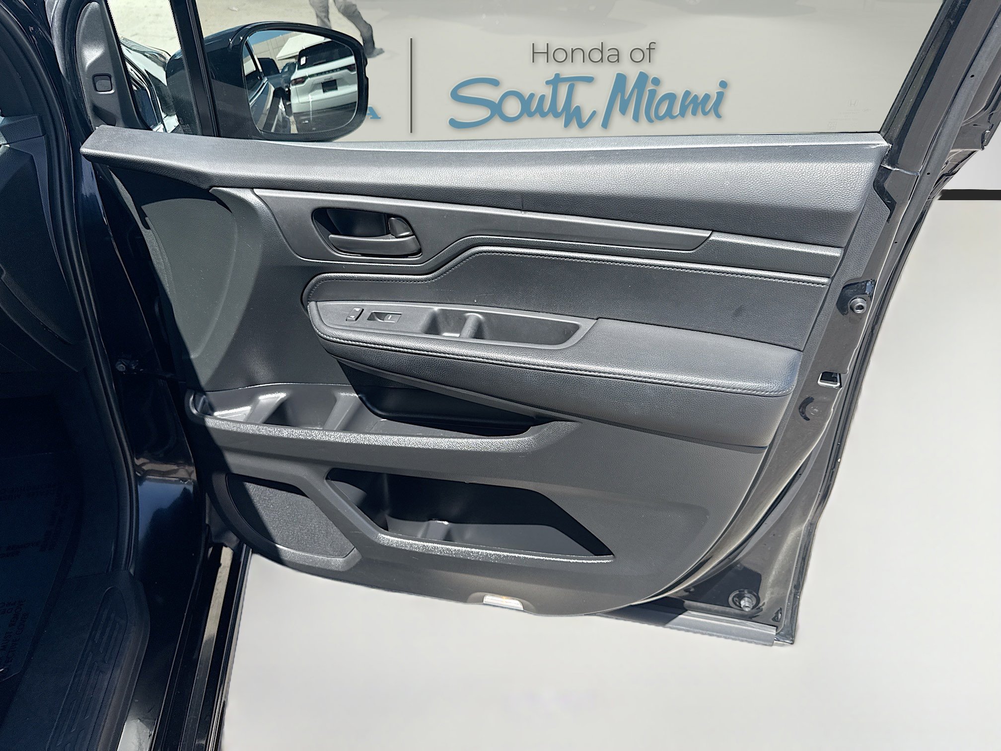 Certified 2023 Honda Odyssey Sport image 32