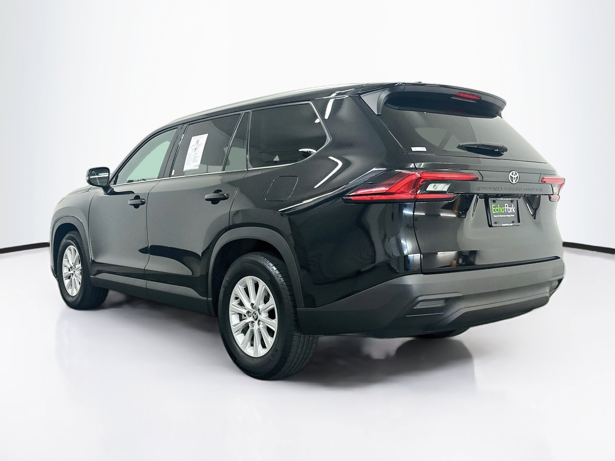 Used 2025 Toyota Grand Highlander AWD image 5