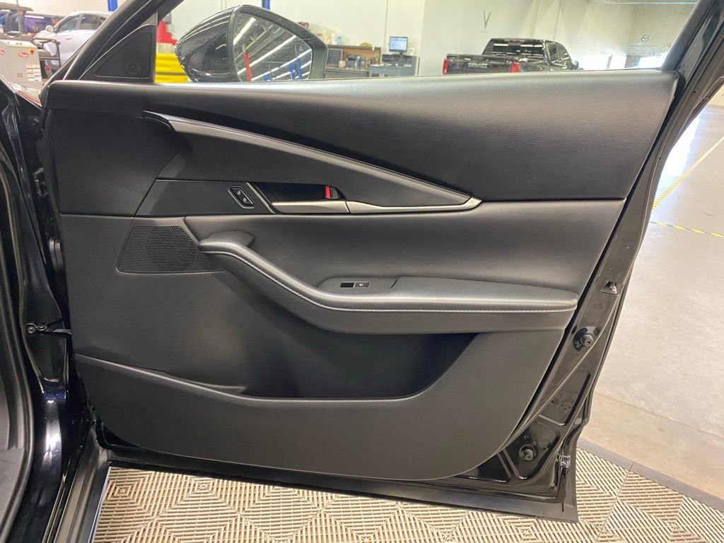 Used 2021 MAZDA CX-30 AWD 2.5 S w/ Select Package image 17