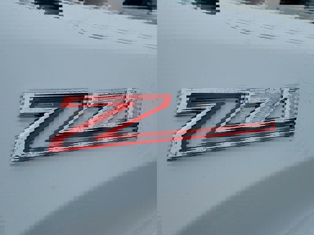 Used 2025 Chevrolet Silverado 1500 LT image 6