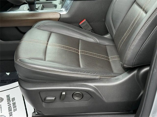 Used 2024 Chevrolet Silverado 1500 High Country w/ Technology Package image 18