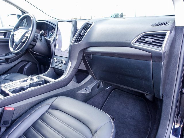 Used 2024 Ford Edge SEL w/ Convenience Package image 8