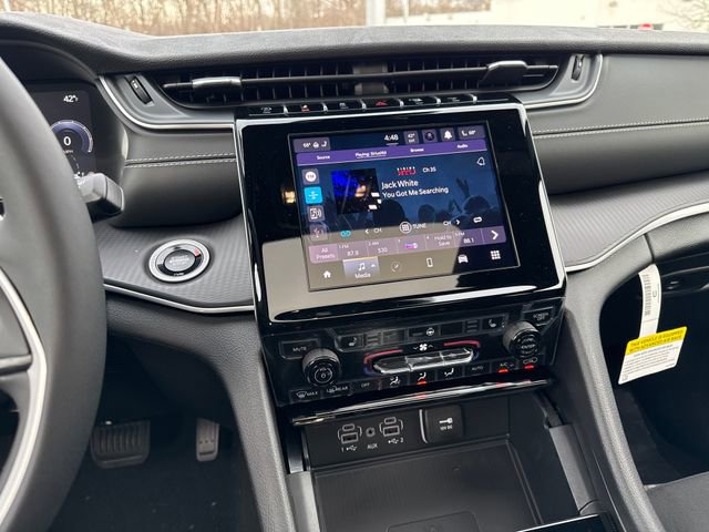 New 2025 Jeep Grand Cherokee L Laredo w/ Luxury Tech Group I image 19