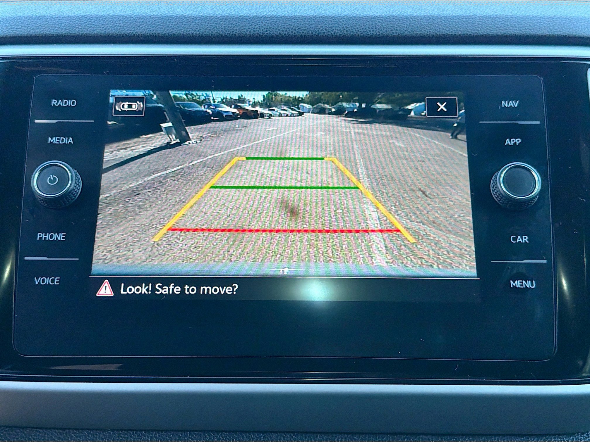 Used 2023 Volkswagen Atlas Cross Sport SEL image 33