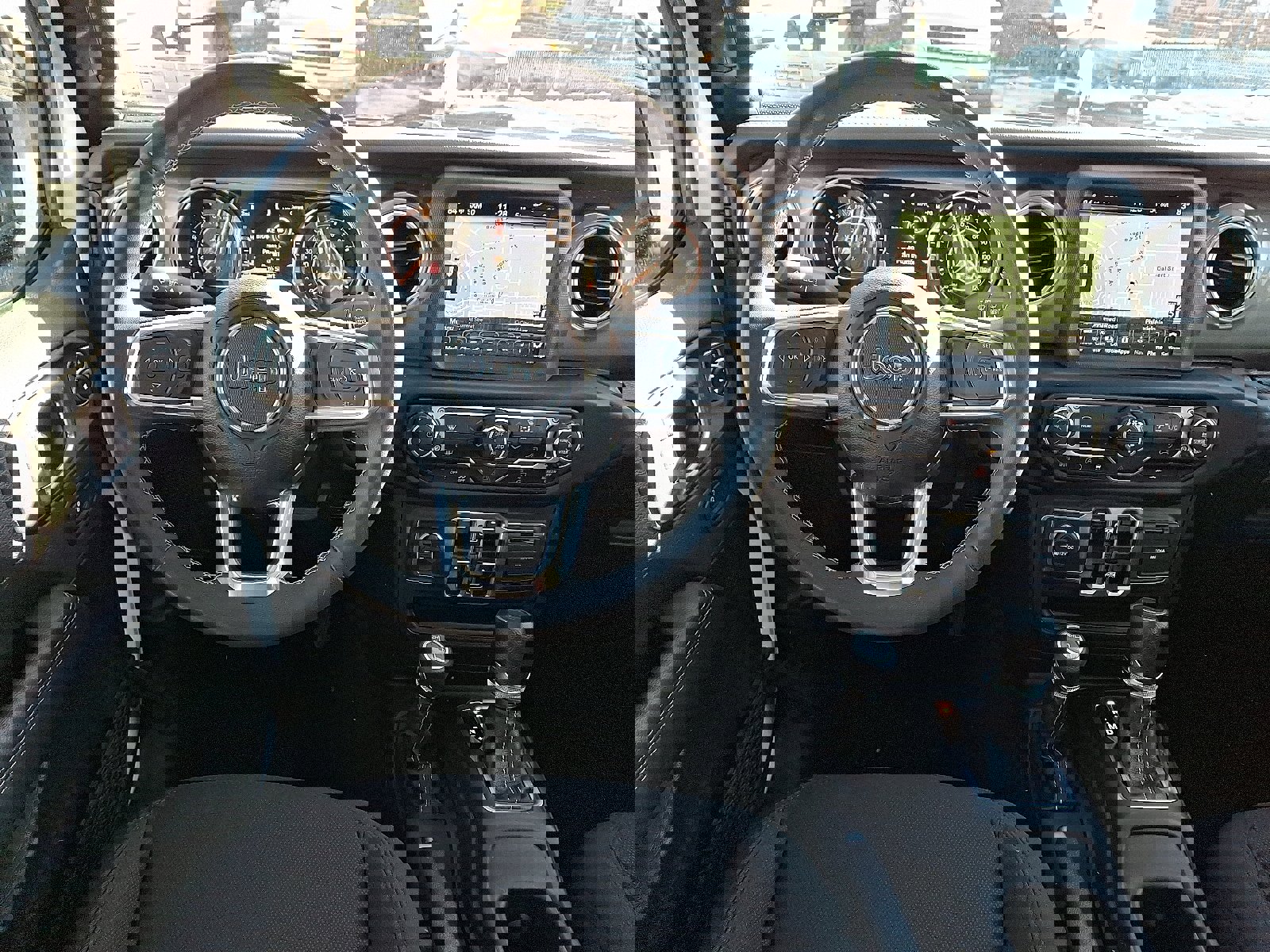 Used 2023 Jeep Gladiator Overland image 11