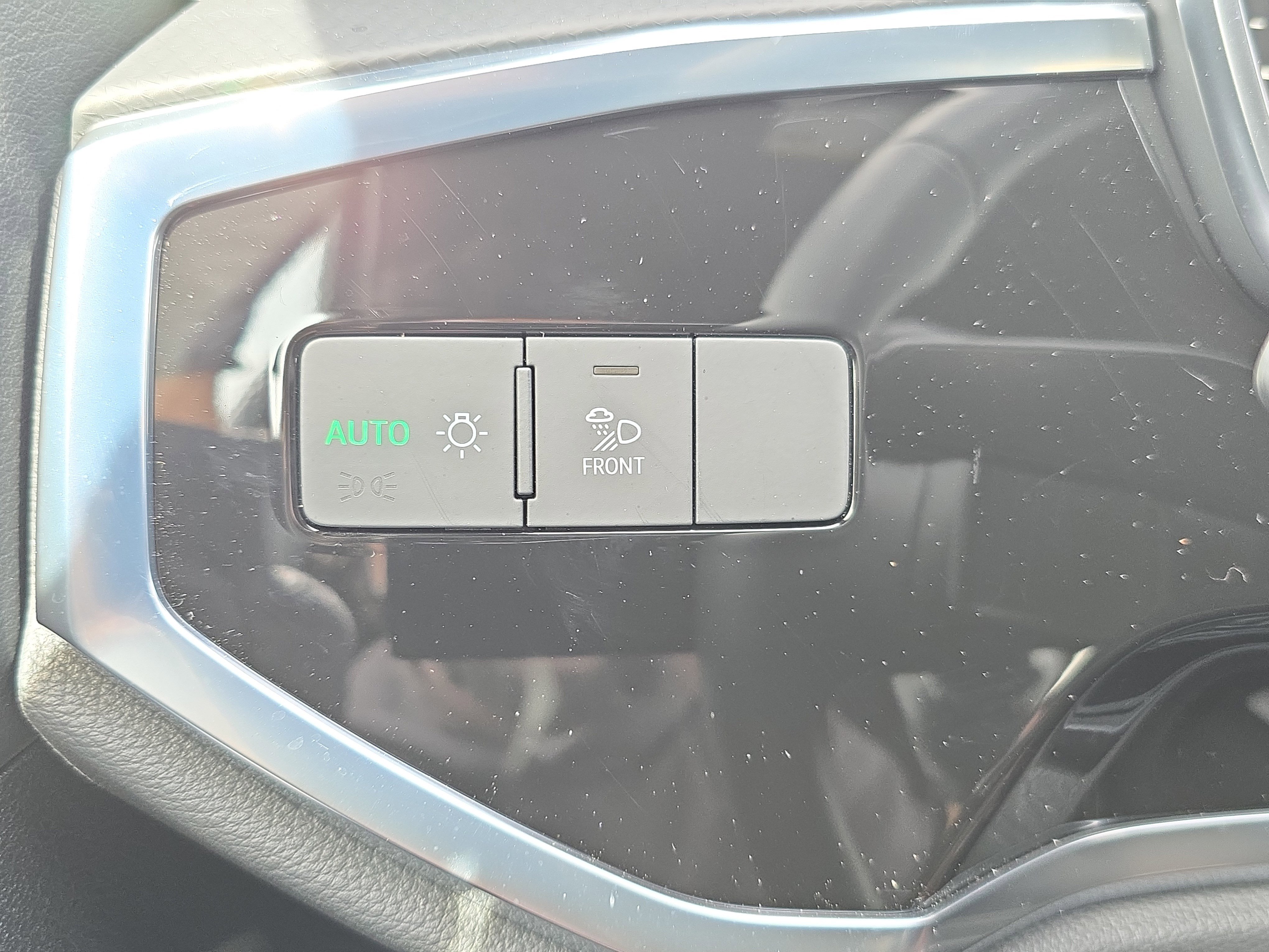 Certified 2025 Audi Q3 2.0T Premium Plus w/ Premium Plus Package image 23