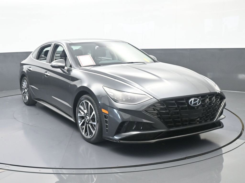 Used 2023 Hyundai Sonata Limited w/ Preferred Accessory Package FWD image 9