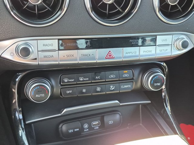 Used 2018 Kia Stinger GT AWD/4WD image 13