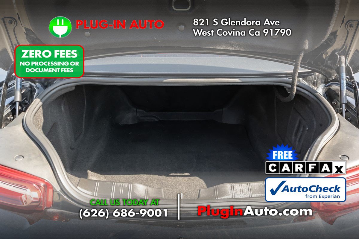 Used 2021 Chevrolet Camaro LT RWD image 10