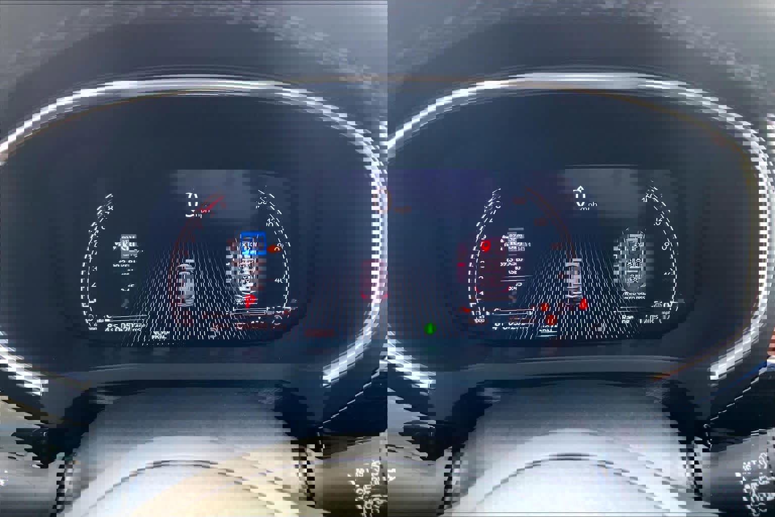 Certified 2025 Acura MDX SH-AWD w/ Technology Package image 23