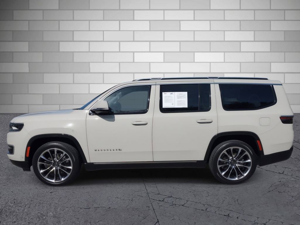 Used 2022 Jeep Wagoneer Series III w/ Premium Group I image 2