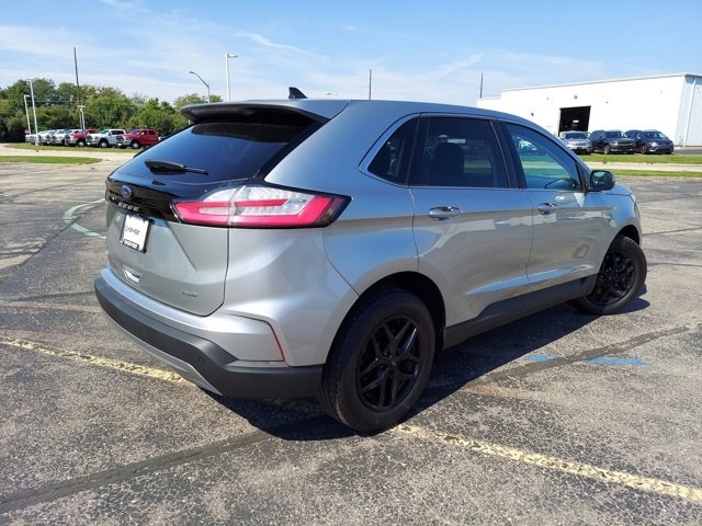 Used 2024 Ford Edge SEL image 11