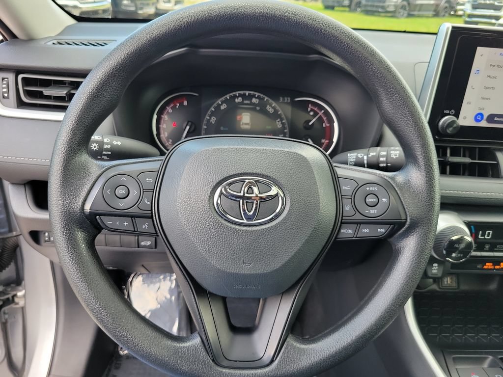 Used 2025 Toyota RAV4 XLE w/ Convenience Package FWD image 24