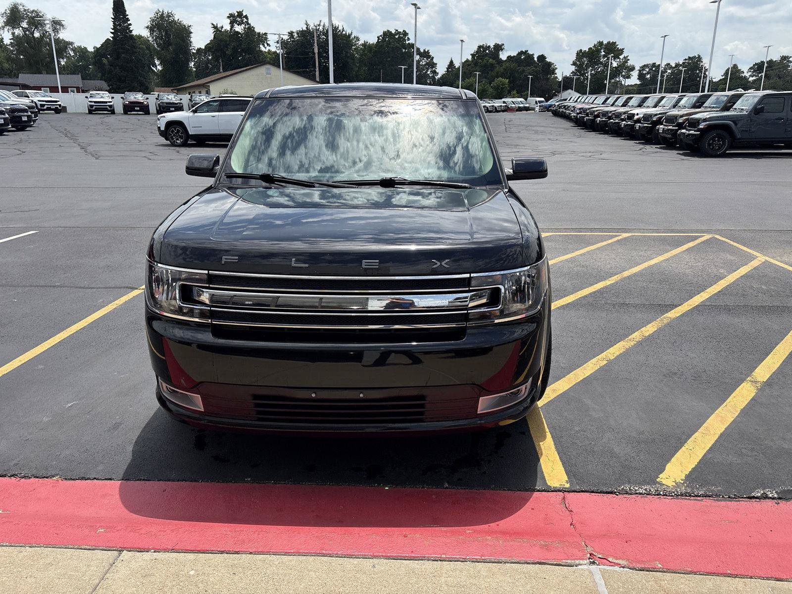 Used 2019 Ford Flex SEL w/ Equipment Group 202A AWD/4WD image 2