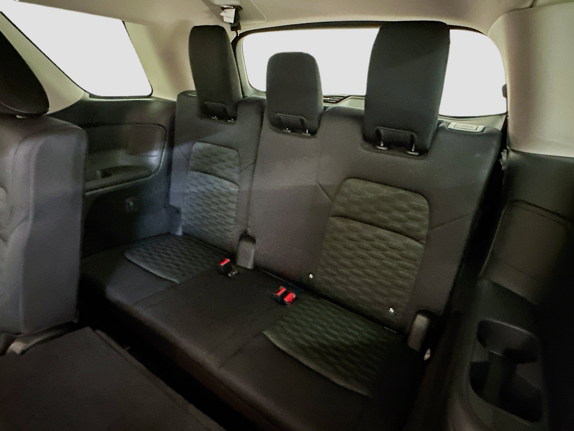 Used 2024 Nissan Pathfinder SV image 30