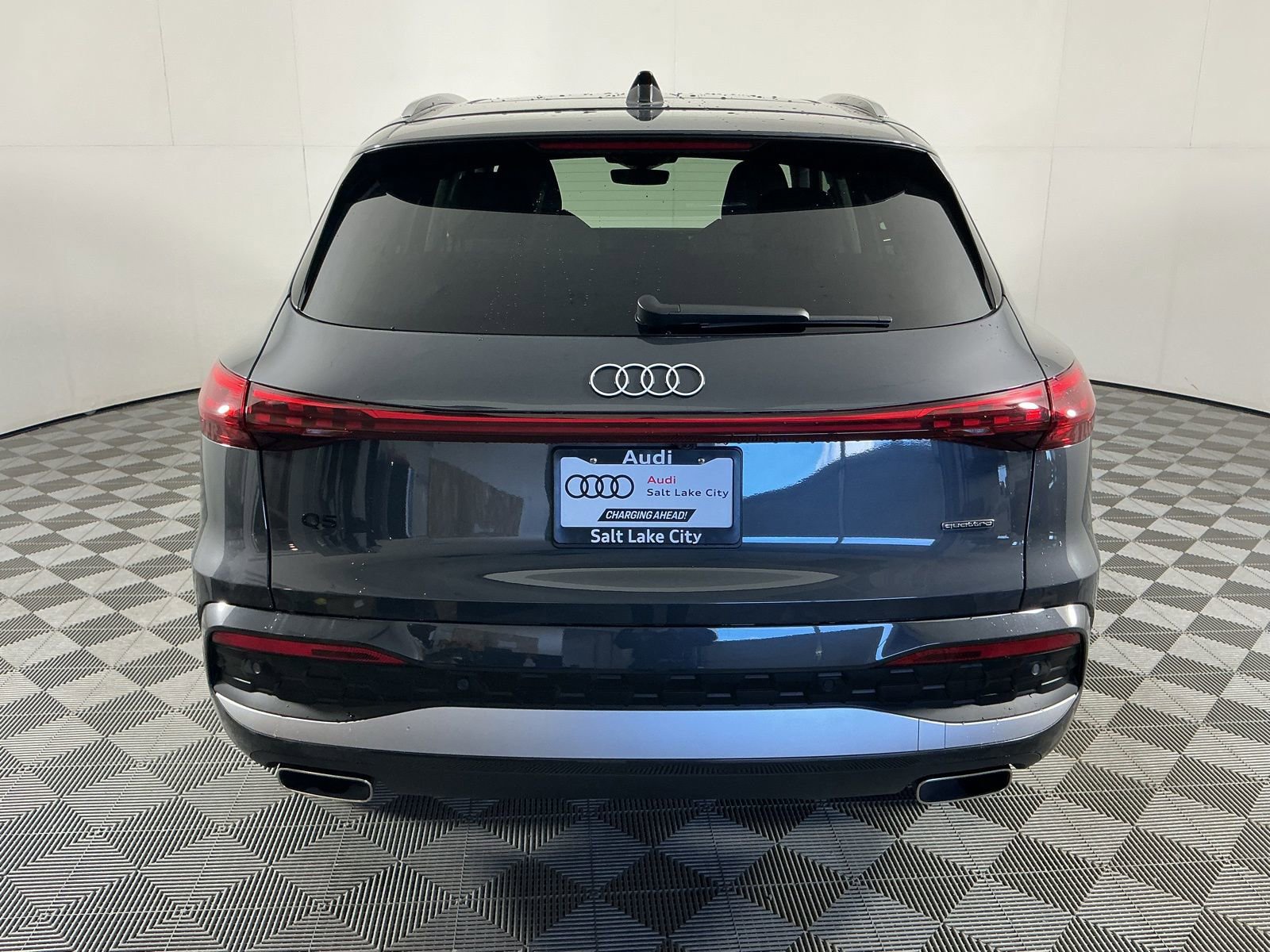 Used 2025 Audi Q5 Premium Plus w/ Premium Plus image 7