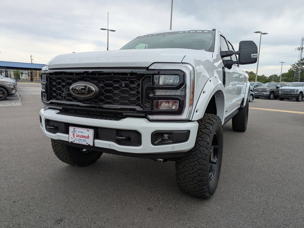 New 2026 Ford F250 Lariat w/ Black Appearance Package AWD/4WD image 8