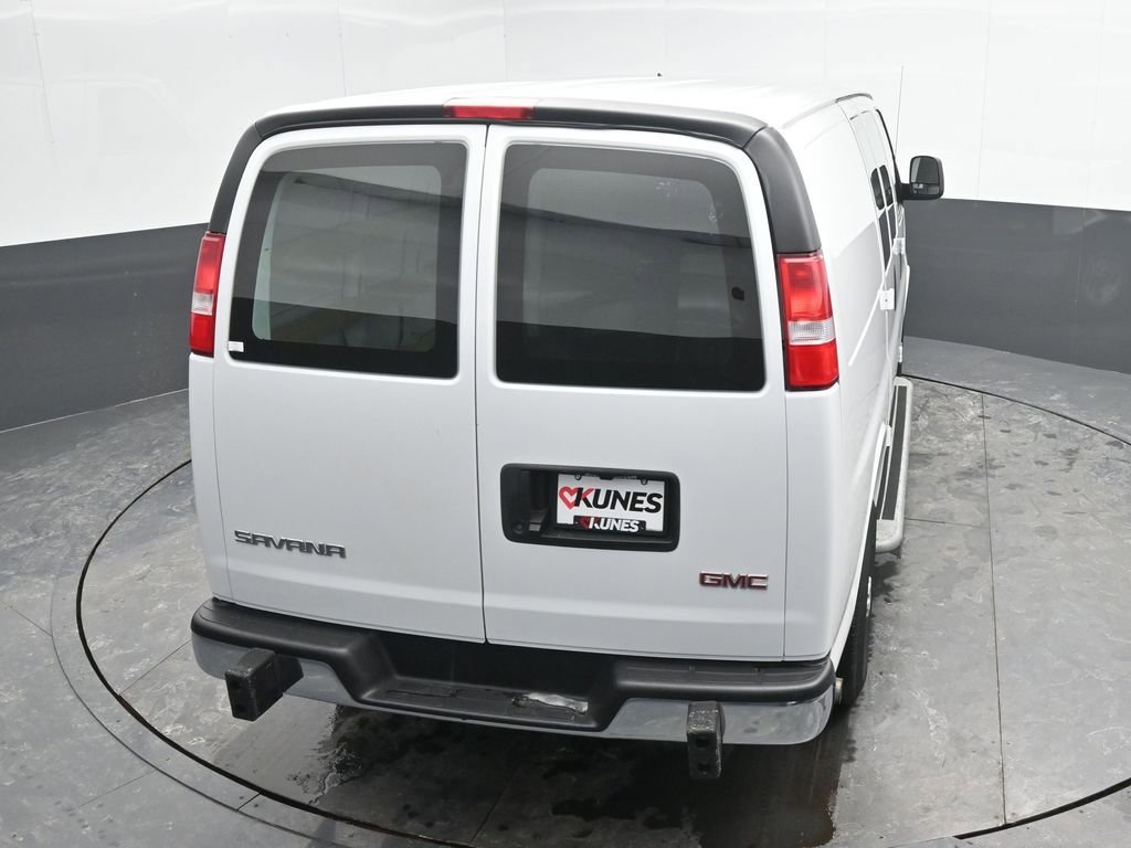Used 2024 GMC Savana 2500 w/ Driver Convenience Package image 28