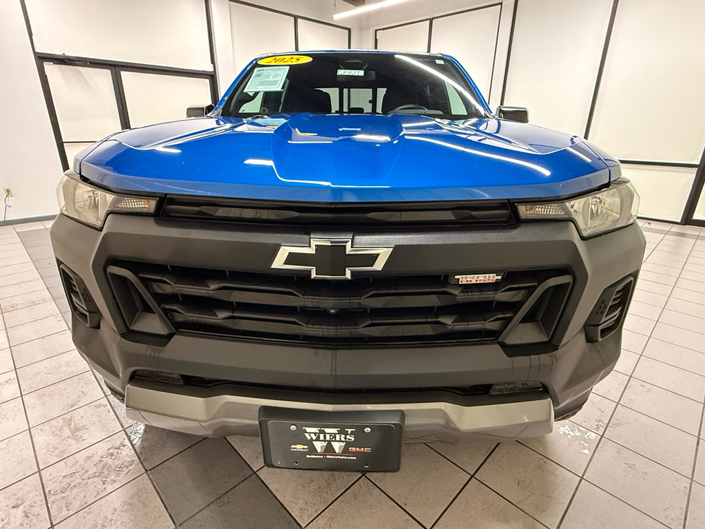 Used 2023 Chevrolet Colorado Trail Boss w/ LPO, Dark Essentials Package AWD/4WD image 12