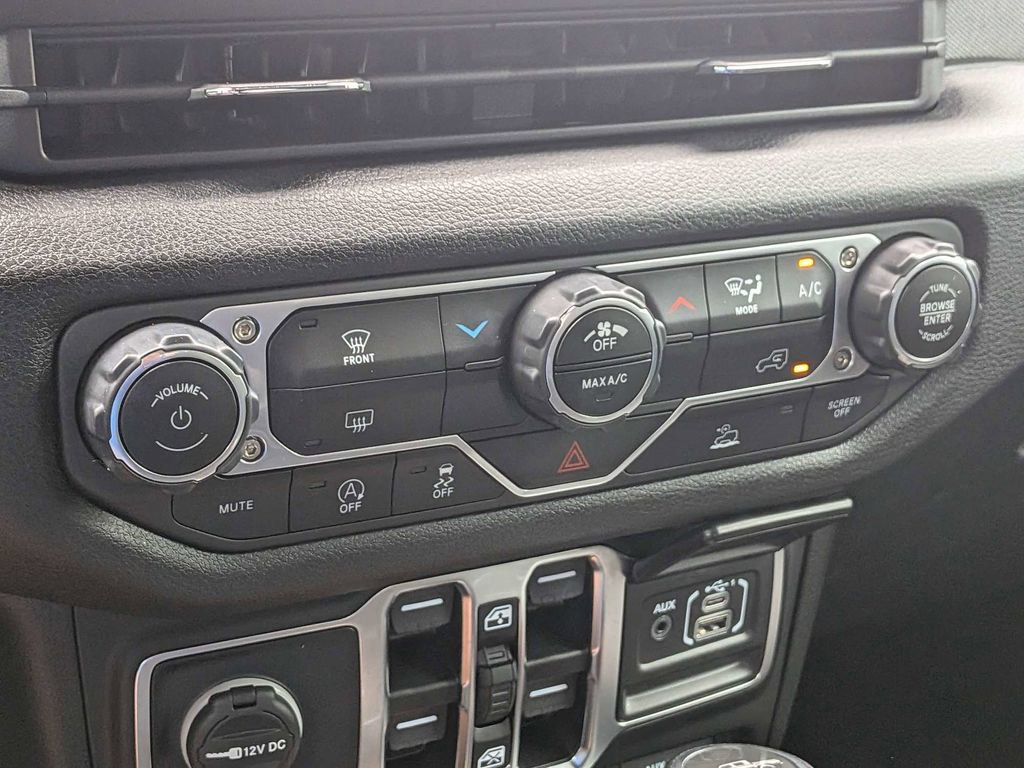 Used 2025 Jeep Gladiator Sport AWD/4WD image 21