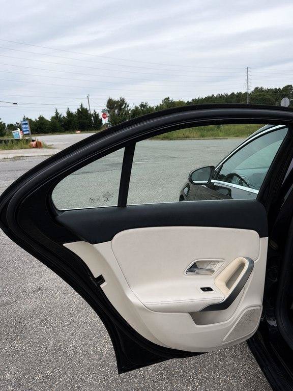 Used 2019 Mercedes-Benz A 220 image 11