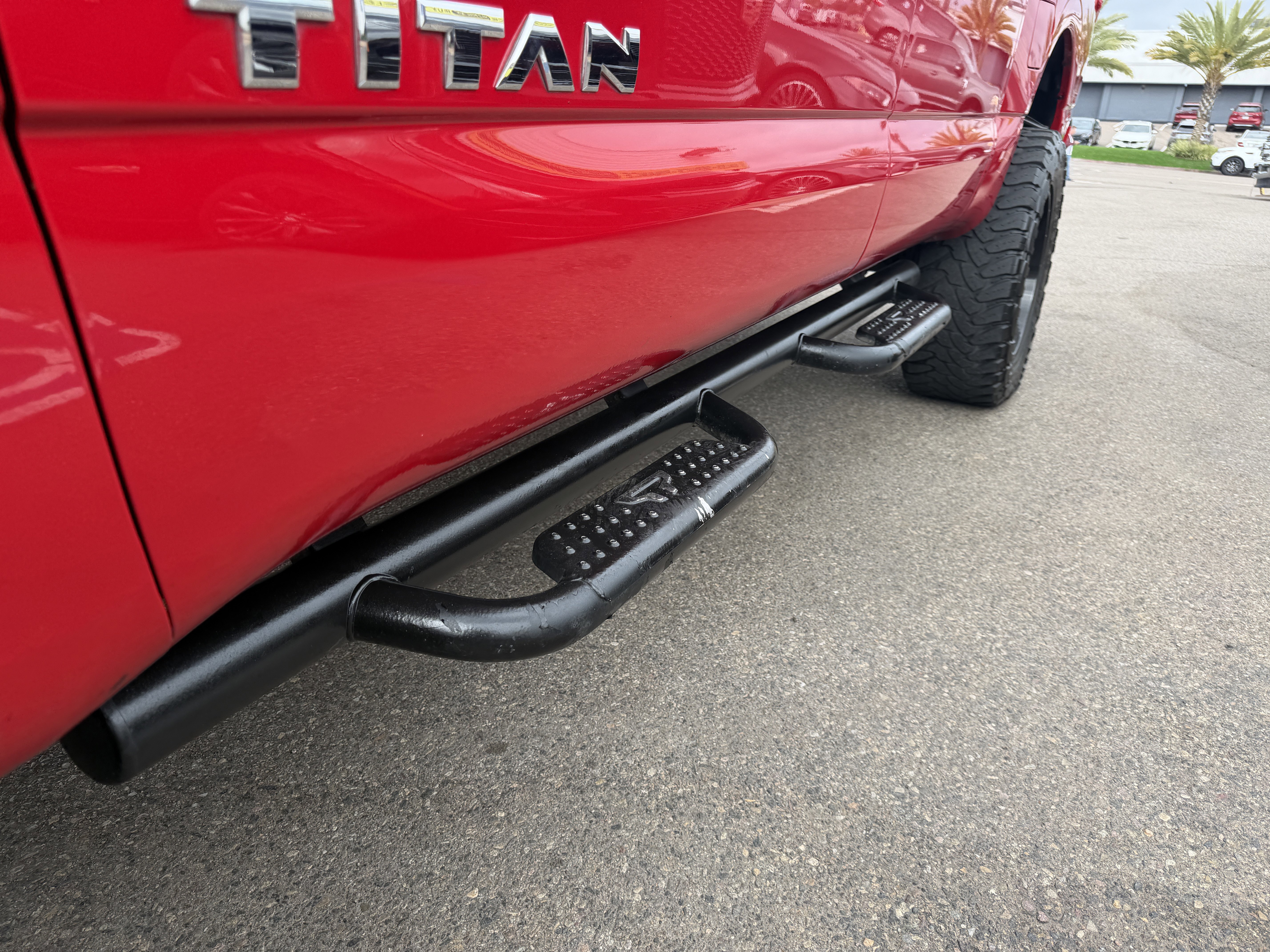 Used 2021 Nissan Titan SV w/ Accessory Utility Package image 9