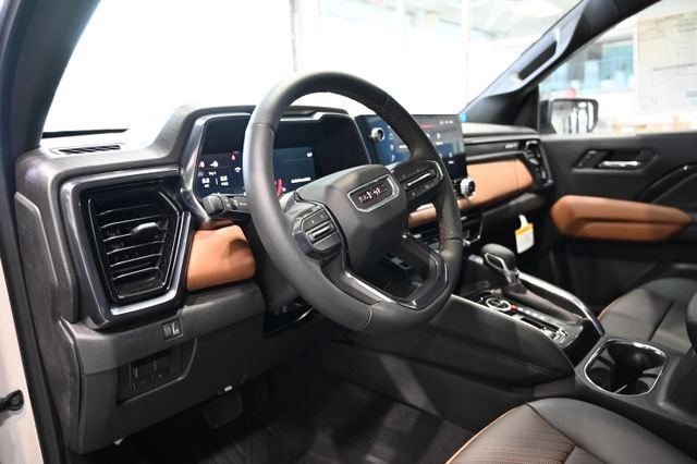 New 2026 GMC Canyon AT4 w/ Technology Plus Package AWD/4WD image 22
