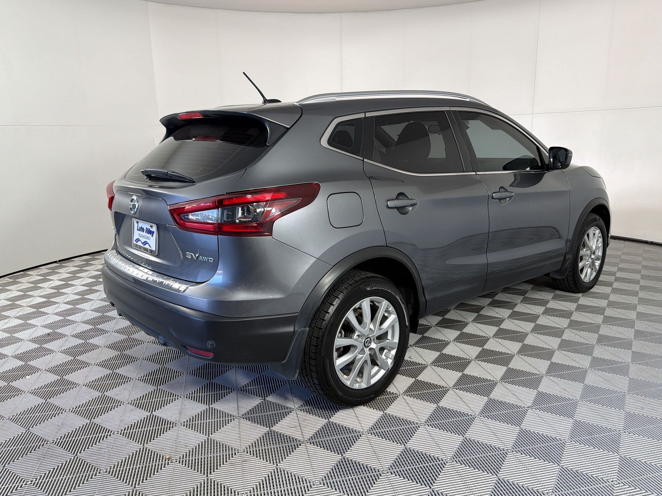 Used 2022 Nissan Rogue Sport SV AWD/4WD image 9