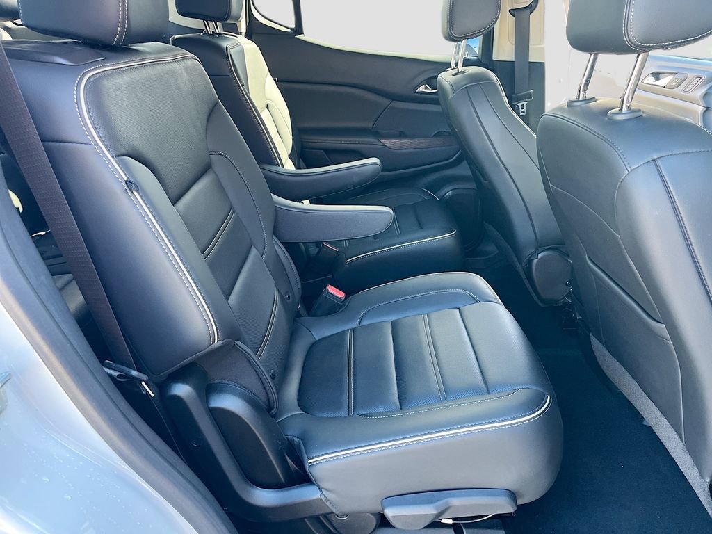 Used 2023 GMC Acadia Denali w/ Denali Technology Package image 30