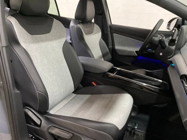 Used 2025 Volkswagen ID.4 Pro RWD image 79