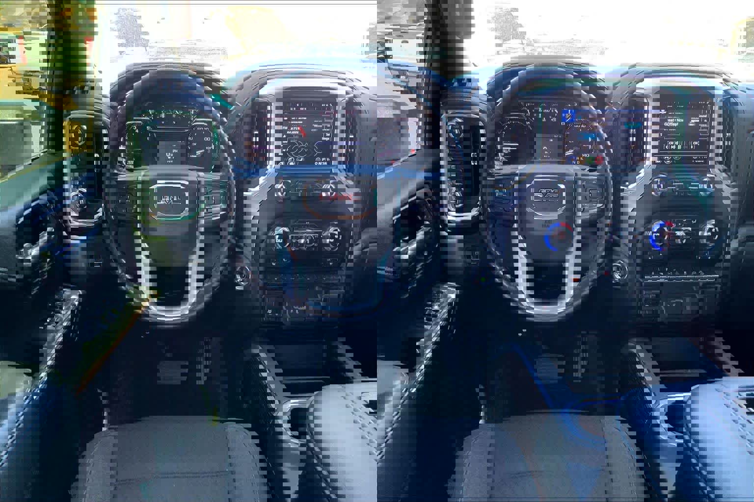 Used 2020 GMC Sierra 2500 SLE w/ SLE Convenience Package image 6