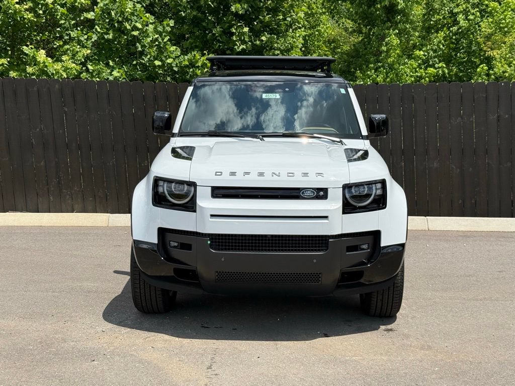 New 2026 Land Rover Defender 110 X-Dynamic SE AWD/4WD image 8