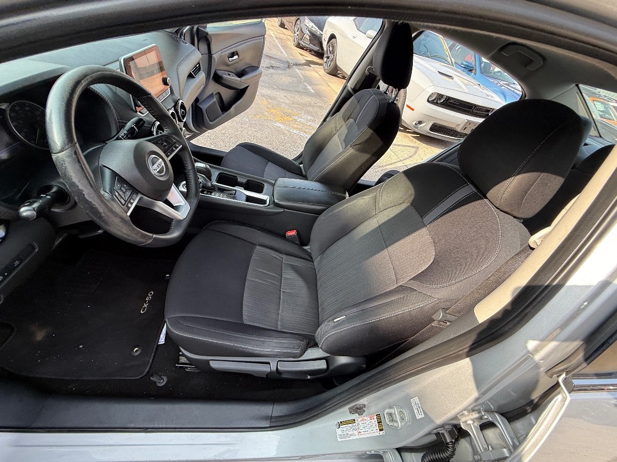 Used 2020 Nissan Sentra SV w/ Trunk Package FWD image 19