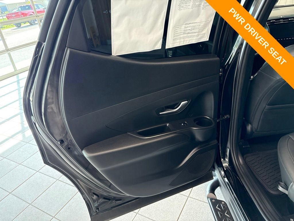 Used 2024 Hyundai Santa Cruz Night AWD/4WD image 17