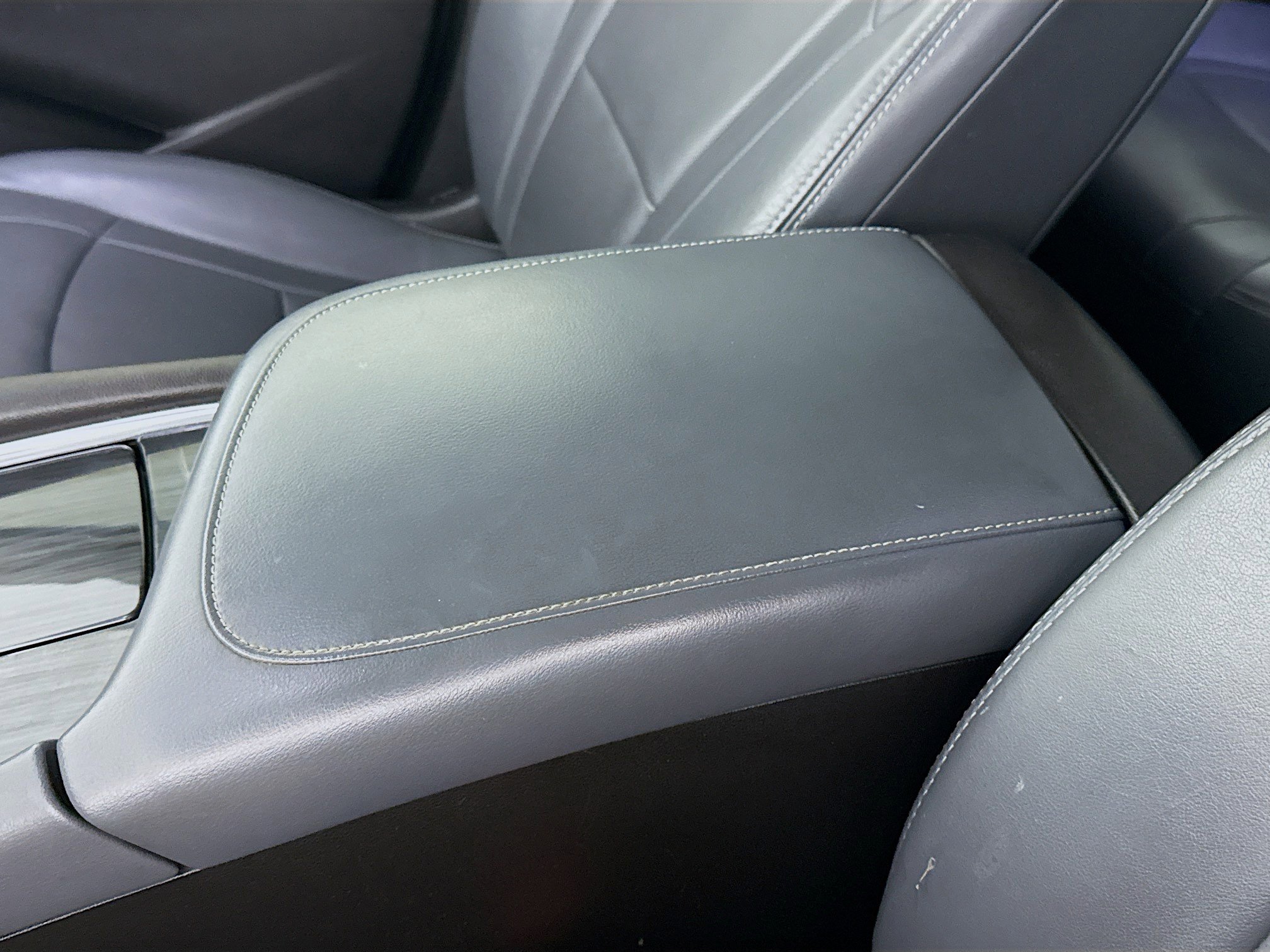 Used 2018 Buick Enclave Essence FWD image 18