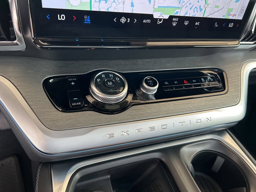 Used 2025 Ford Expedition Platinum AWD/4WD image 62