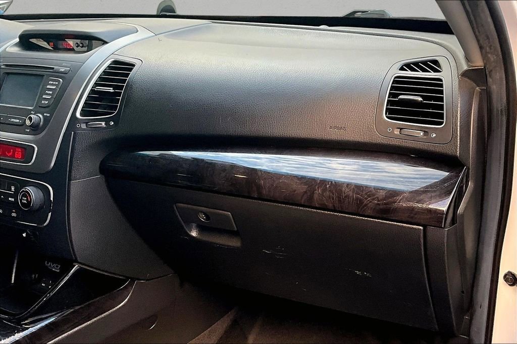 Used 2015 Kia Sorento EX image 26