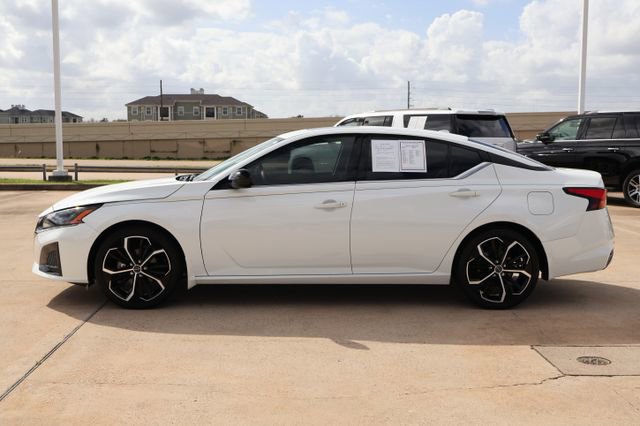 Used 2024 Nissan Altima 2.5 SR w/ SR Premium Package image 4