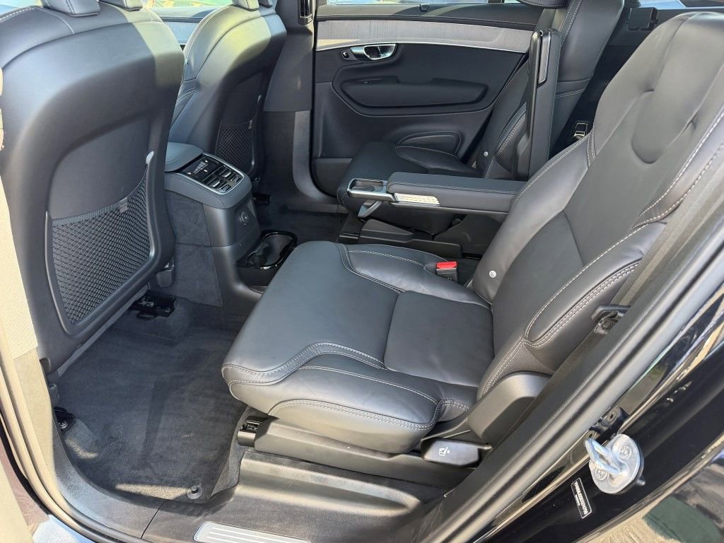 Certified 2025 Volvo XC90 T8 Ultra w/ Protection Package Premier image 21