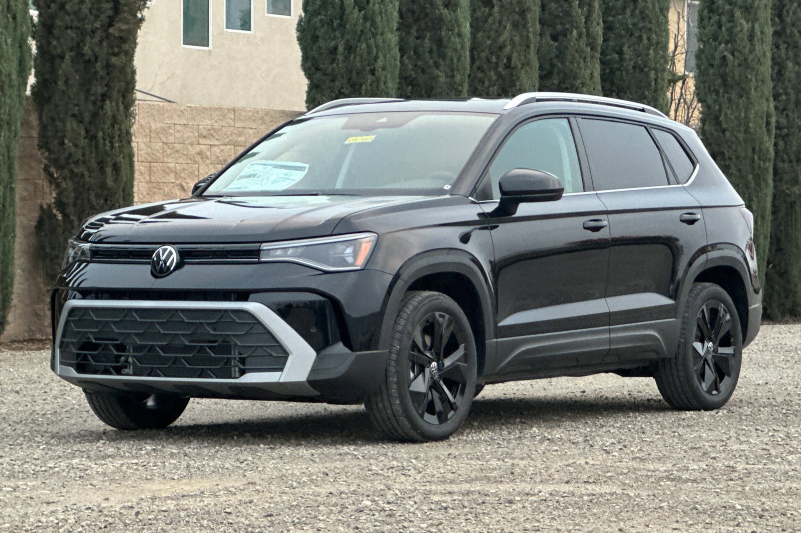 New 2026 Volkswagen Taos SE image 8