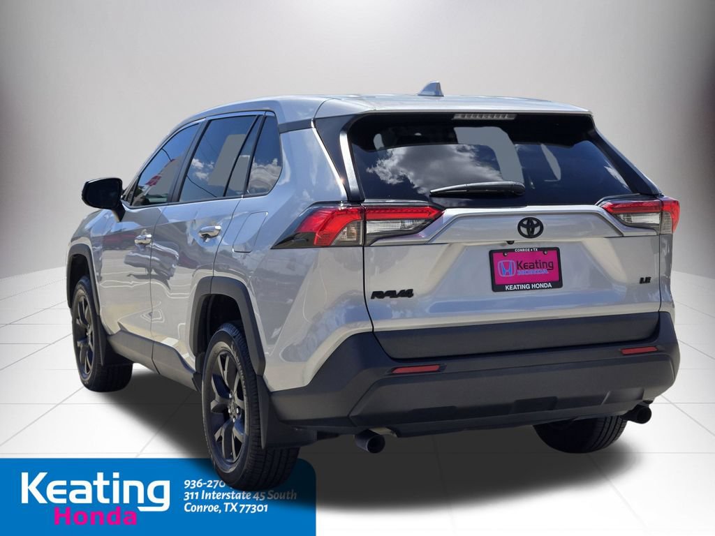 Used 2023 Toyota RAV4 LE FWD image 8