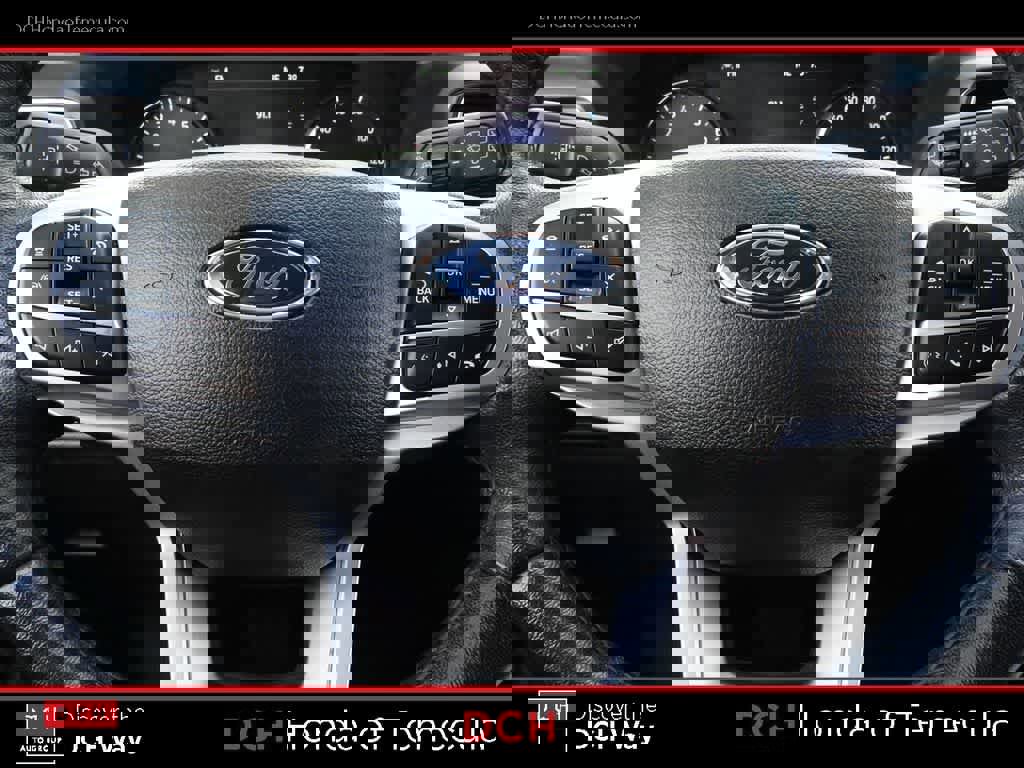 Used 2022 Ford Explorer XLT w/ Equipment Group 202A image 9