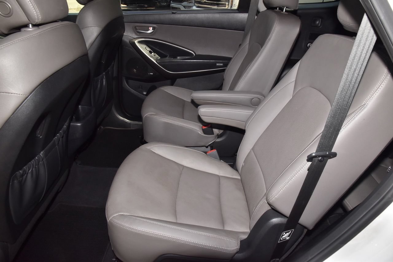 Used 2019 Hyundai Santa Fe XL FWD image 14