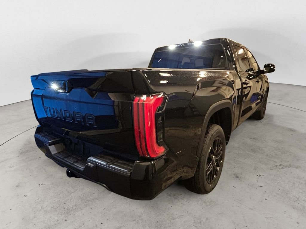 Used 2025 Toyota Tundra Limited AWD/4WD image 5
